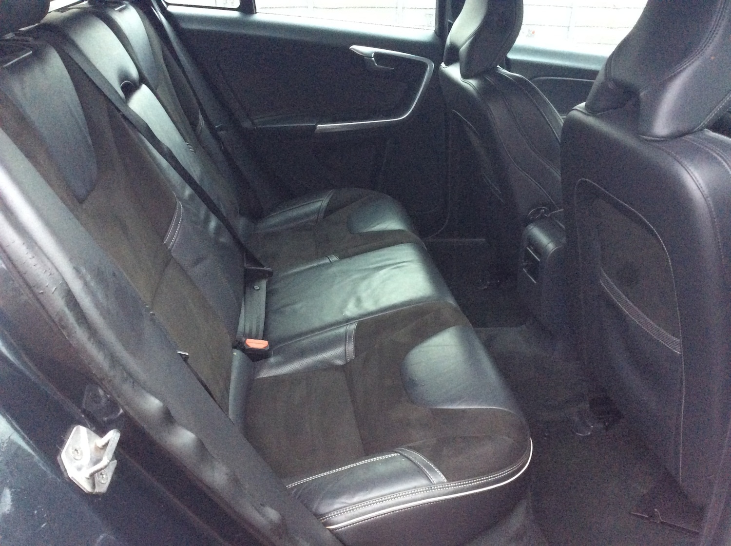 Used Volvo V60 2013 for sale - 76611202: Photo 8