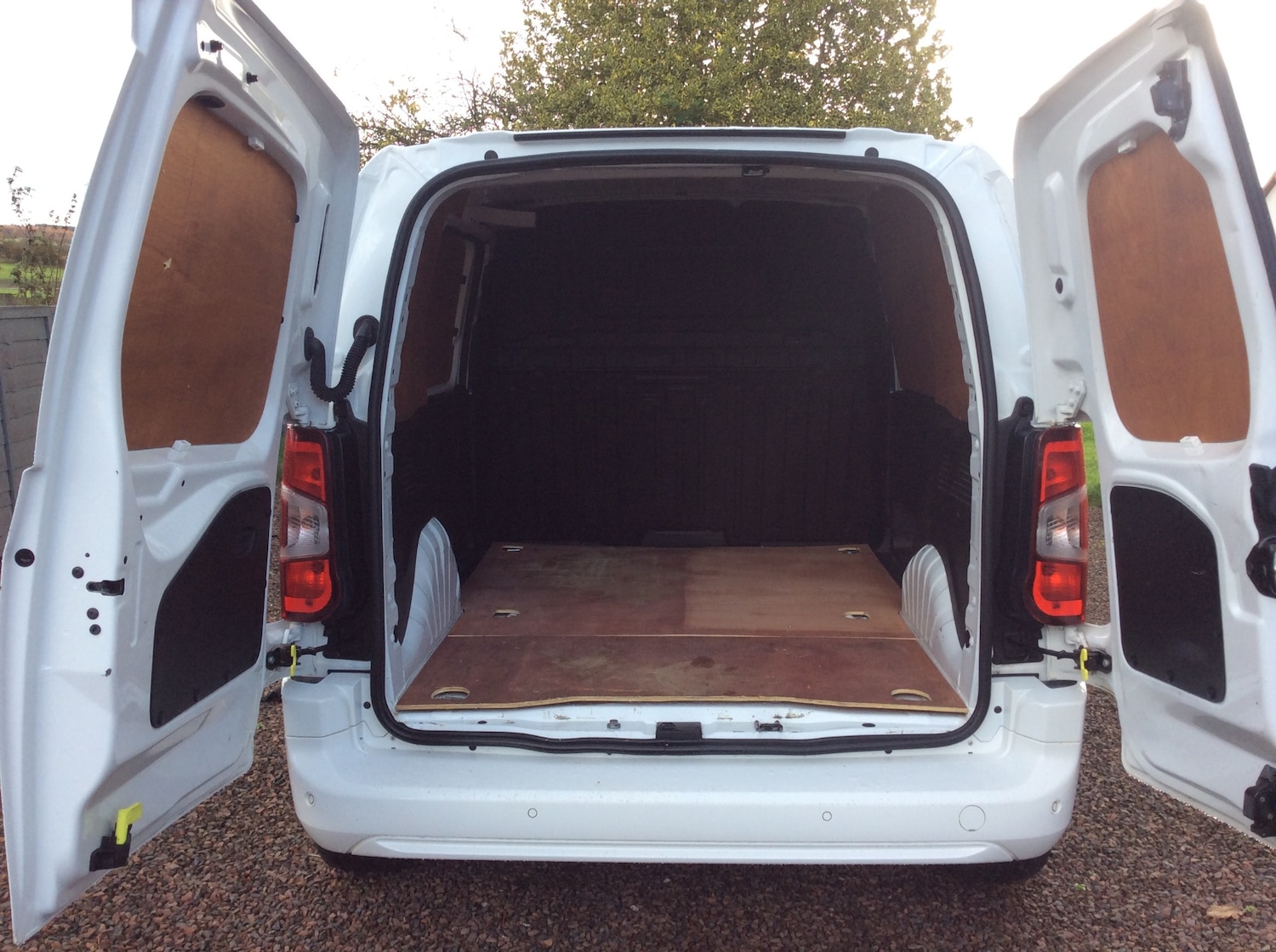 Used Vauxhall Combo 2020 for sale - 76544407: Photo 4