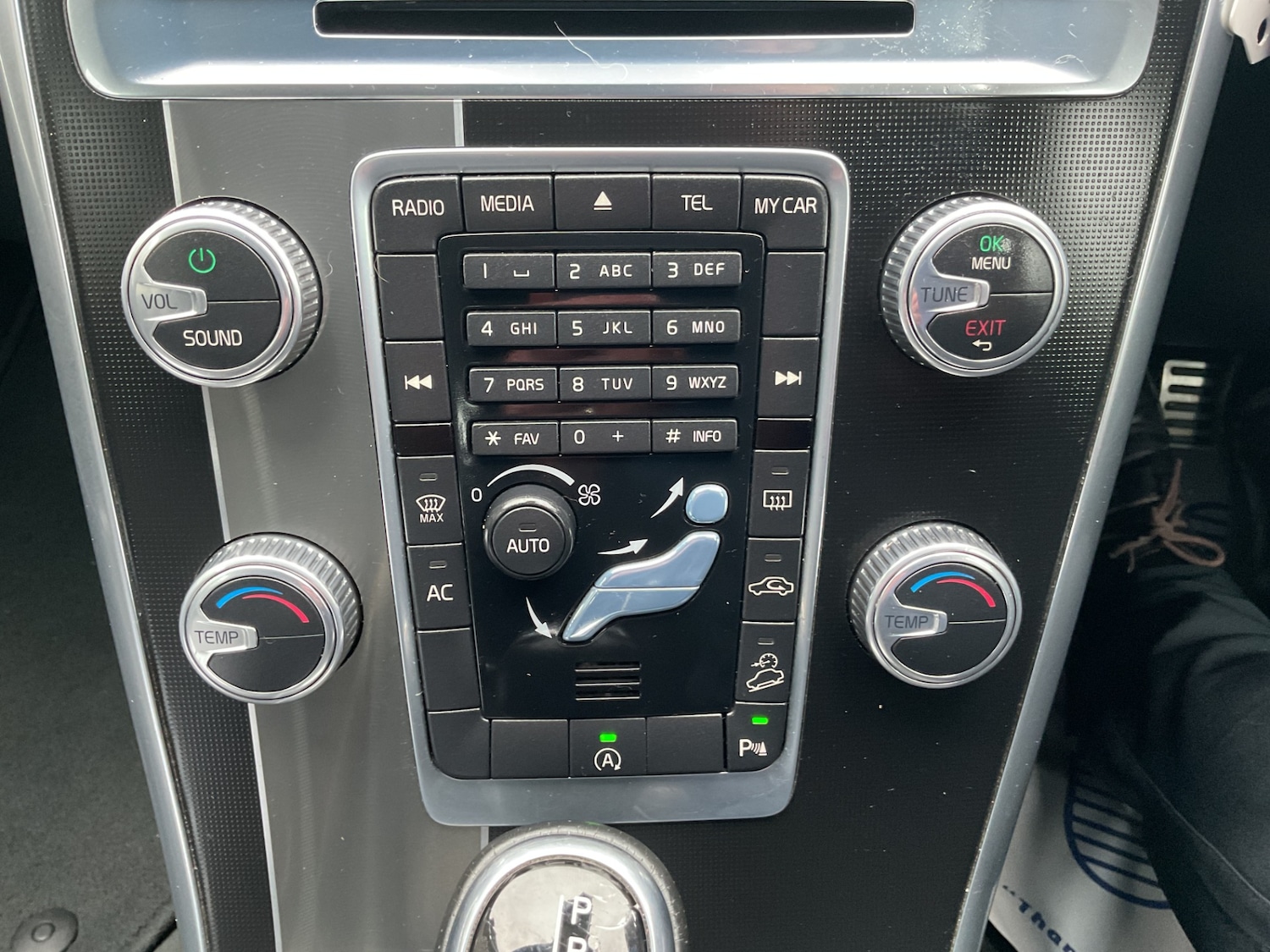 Used Volvo XC60 2015 for sale - 77519577: Photo 11