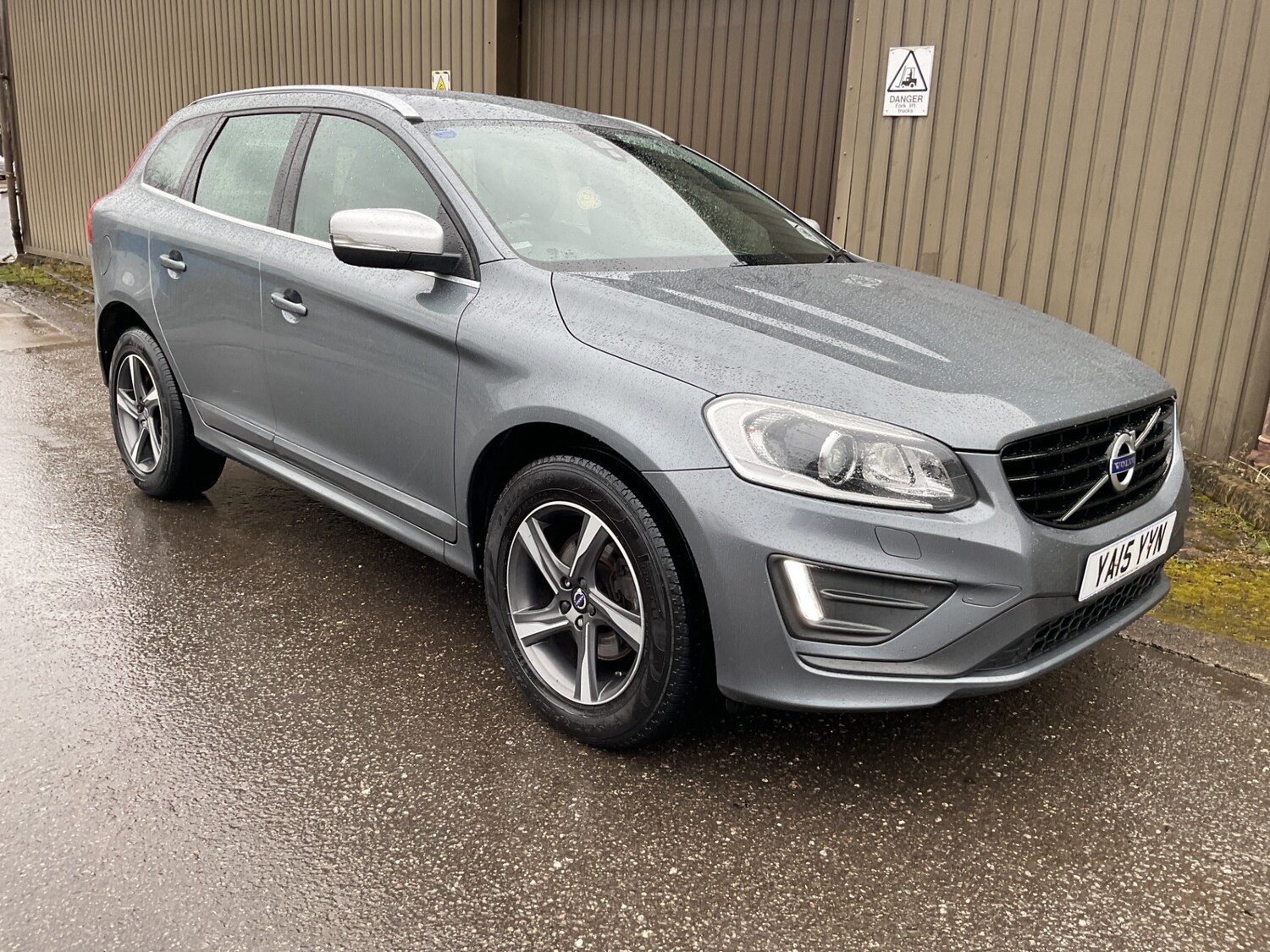 Used Volvo XC60 2015 for sale - 77519577: Photo 6
