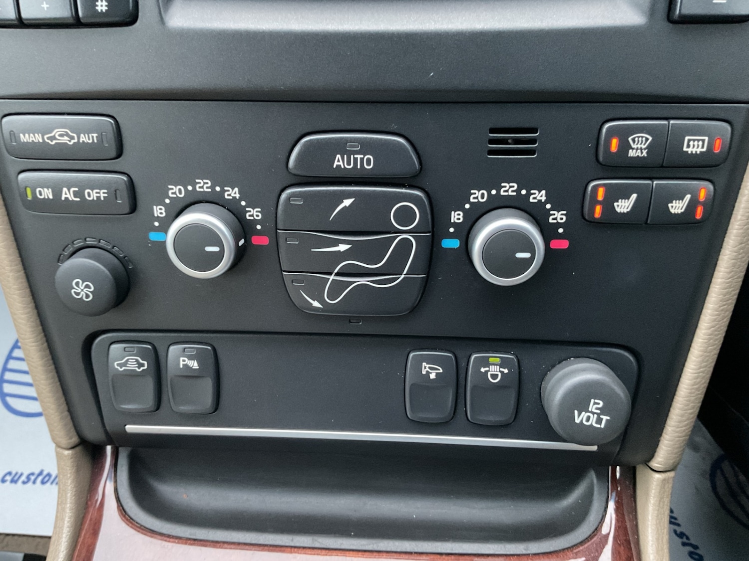 Used Volvo XC90 2014 for sale - 77665382: Photo 15