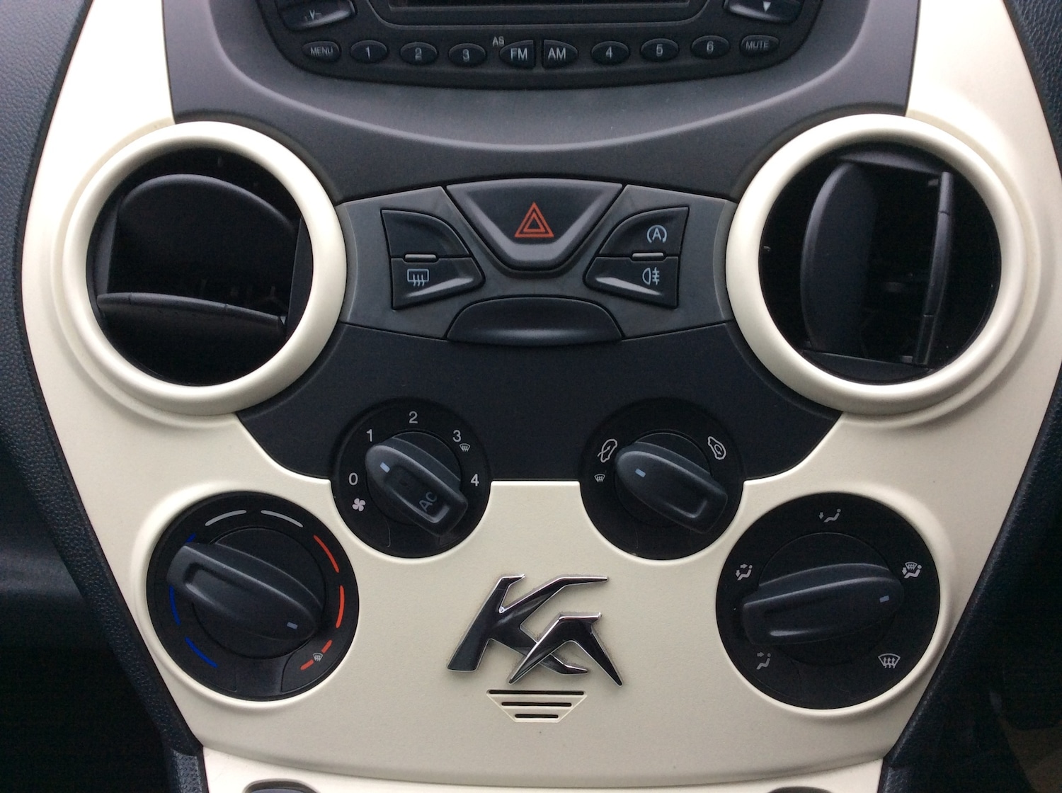 Used Ford Ka 2014 for sale - 76366632: Photo 14