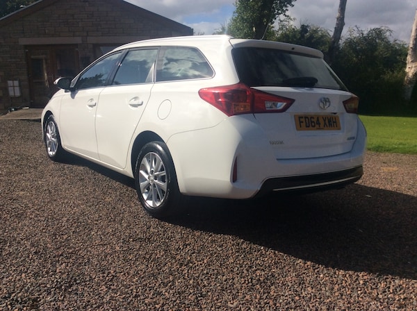 Used Toyota Auris 2014 for sale - 75498096: Photo 19