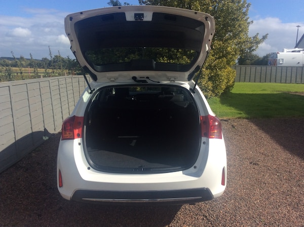 Used Toyota Auris 2014 for sale - 75498096: Photo 4