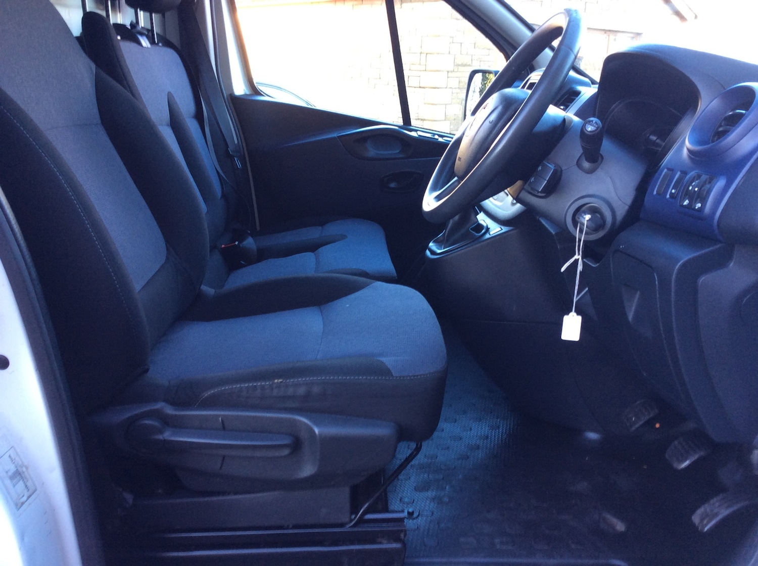 Used Vauxhall Vivaro 2017 for sale - 76638364: Photo 13