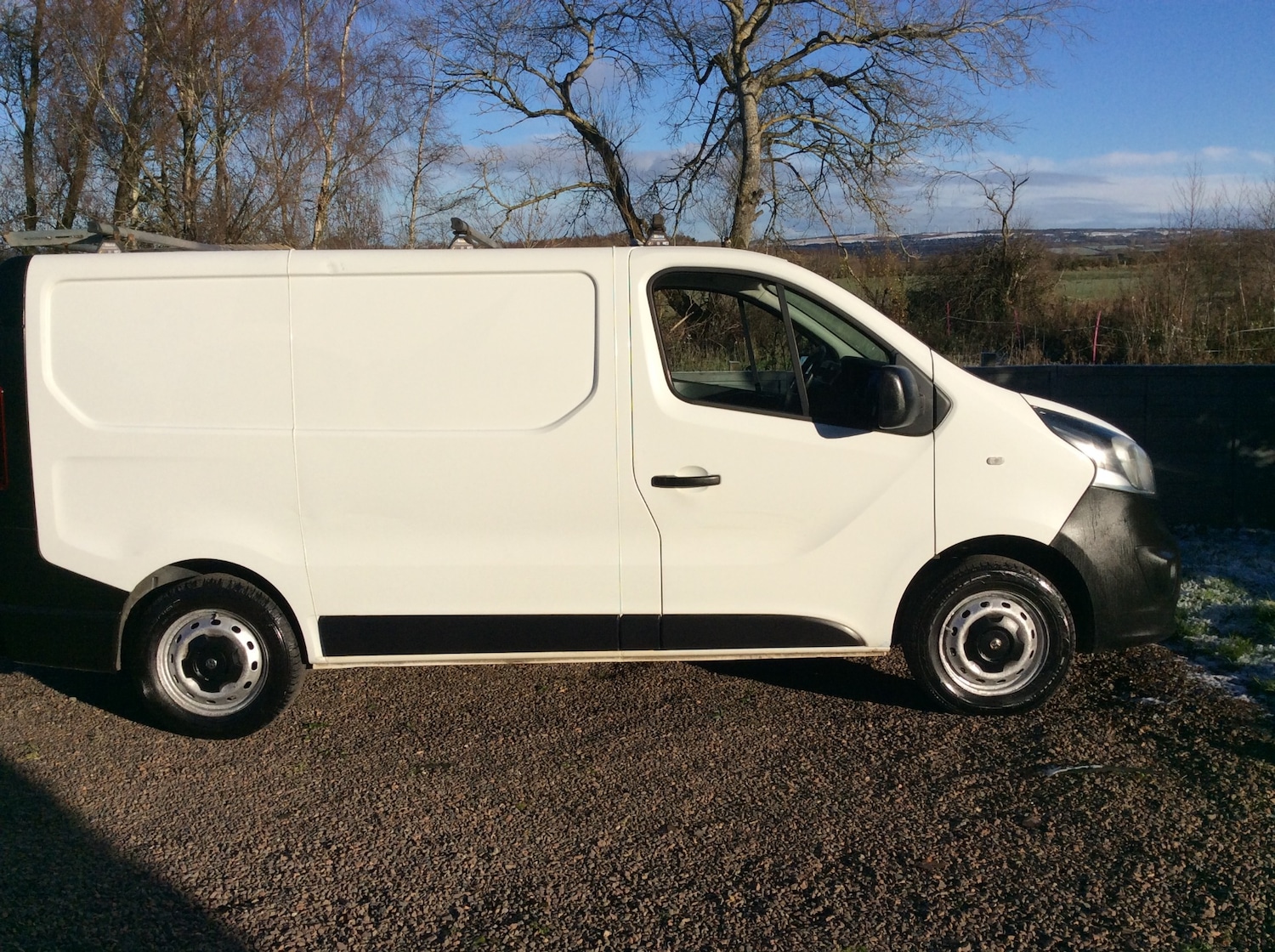 Used Vauxhall Vivaro 2017 for sale - 76638364: Photo 2