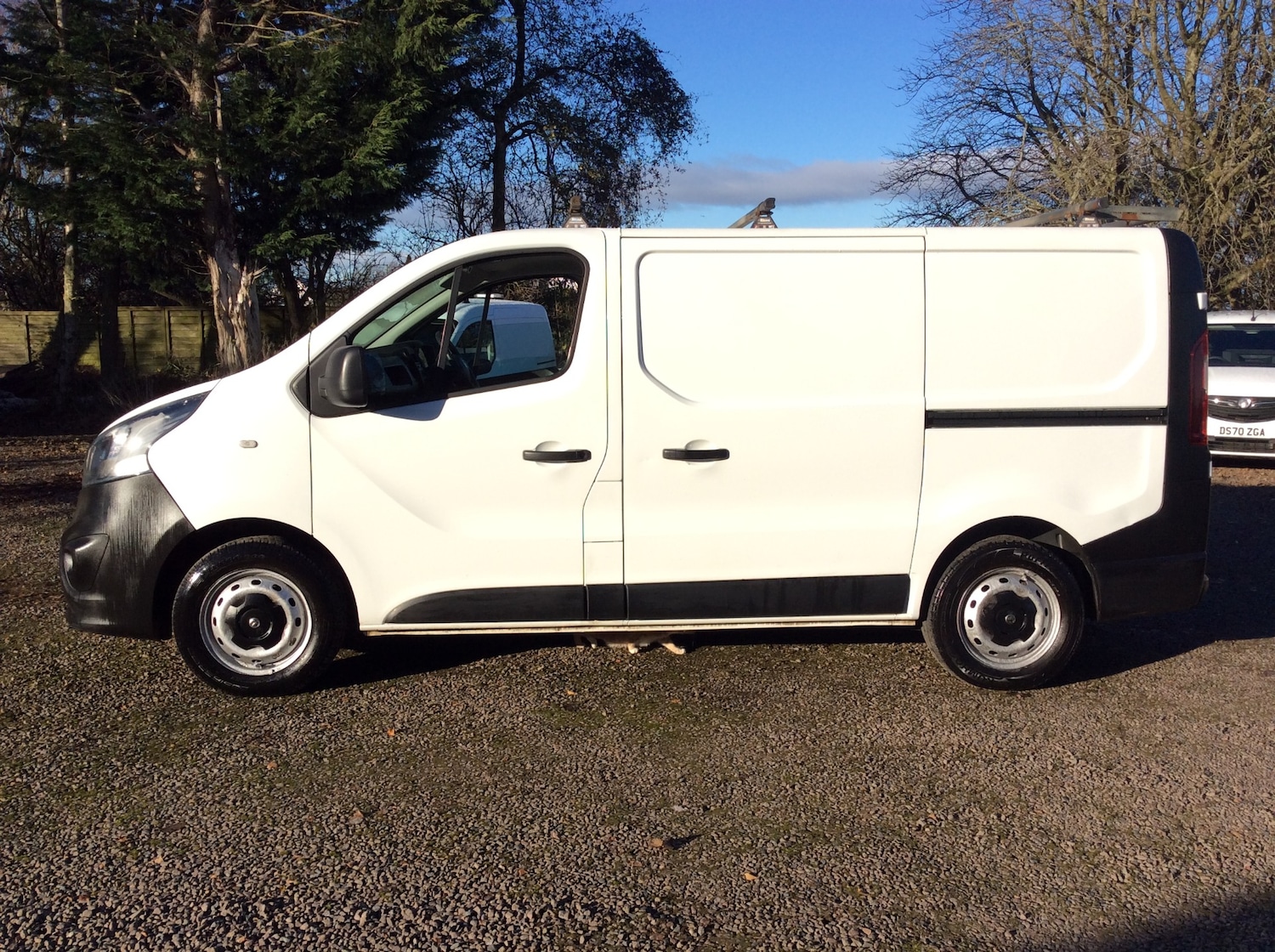 Used Vauxhall Vivaro 2017 for sale - 76638364: Photo 5