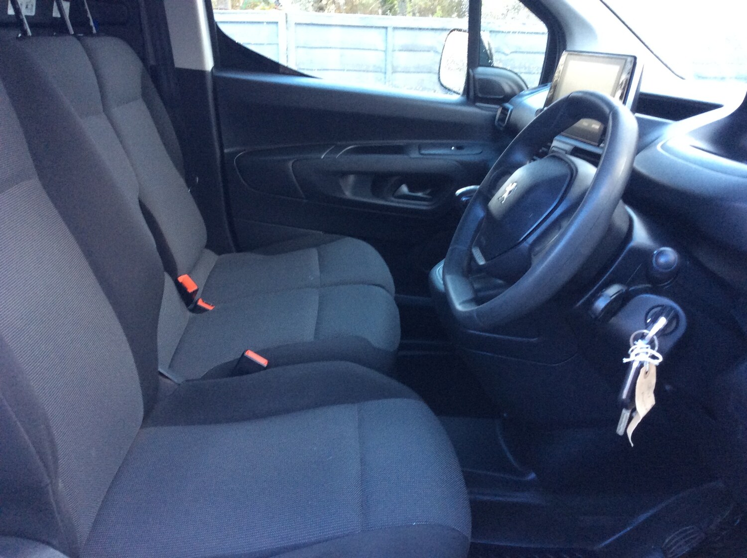 Used Peugeot Partner 2022 for sale - 76557240: Photo 8