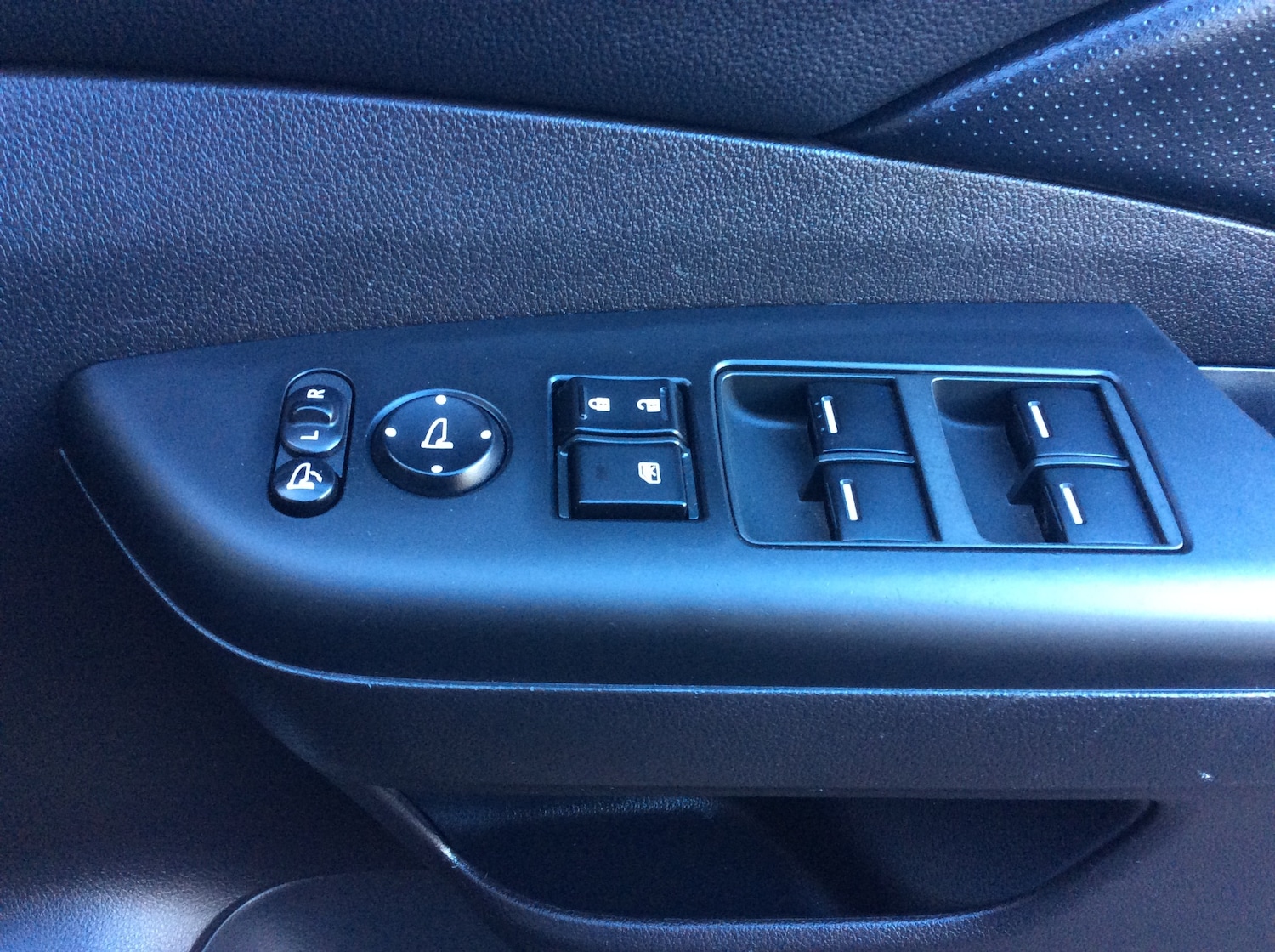 Used Honda CR-V 2014 for sale - 77248081: Photo 28