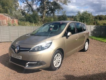 Used Renault Grand Scenic 2014 for sale - 75919070: Photo