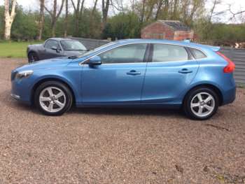 Used Volvo V40 2015 for sale - 74421811: Photo