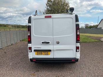 Used Vauxhall Vivaro 2018 for sale - 78392848: Photo