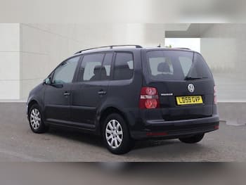 Used Volkswagen Touran 2009 for sale - 79681080: Photo