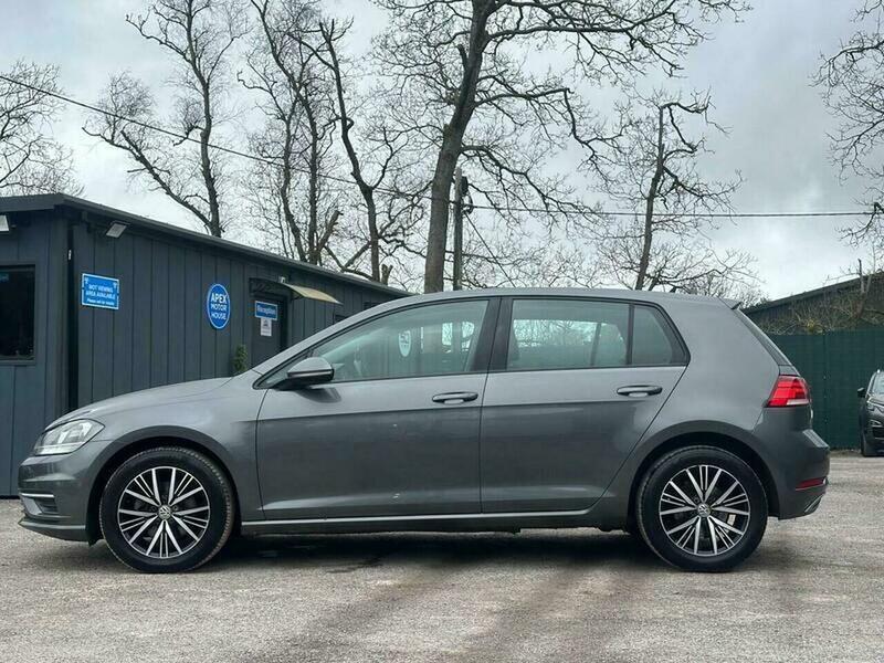 Used Volkswagen Golf 2017 for sale - 77705373: Photo 14