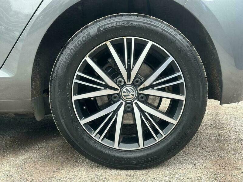 Used Volkswagen Golf 2017 for sale - 77705373: Photo 33