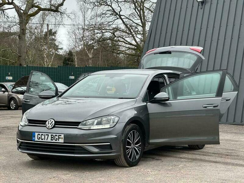 Used Volkswagen Golf 2017 for sale - 77705373: Photo 7