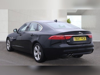 Used Jaguar XF 2017 for sale - 79324750: Photo
