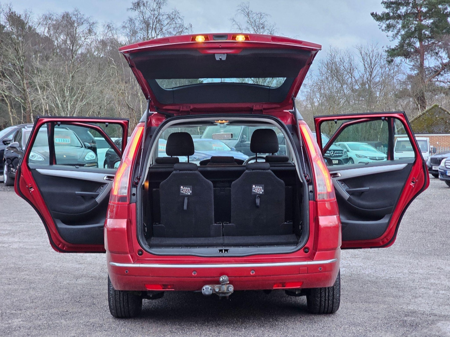 Used Citroen Grand C4 Picasso 2011 for sale - 77646389: Photo 36