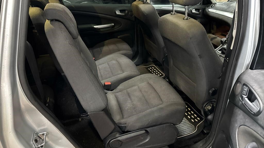 Used Ford S-Max 2013 for sale - 77570380: Photo 21