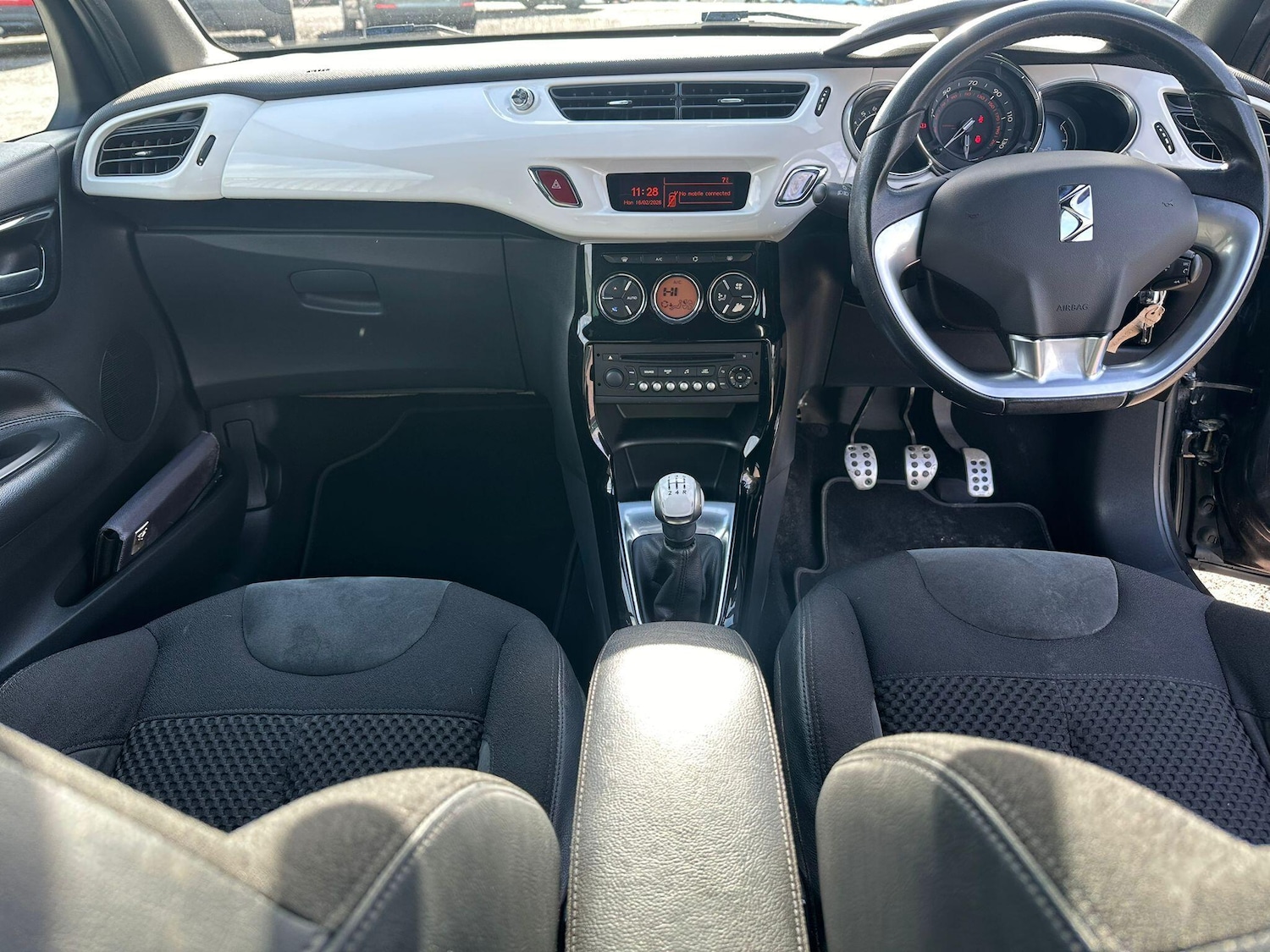 Used Citroen DS3 2015 for sale - 77646849: Photo 38