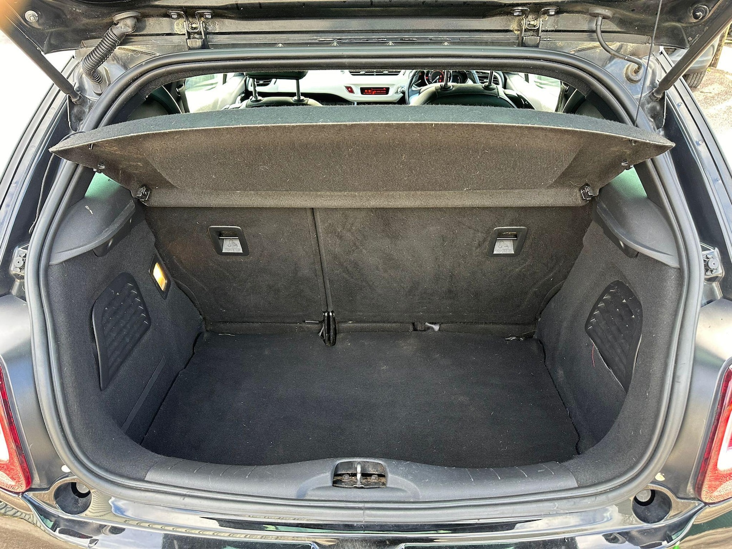 Used Citroen DS3 2015 for sale - 77646849: Photo 40