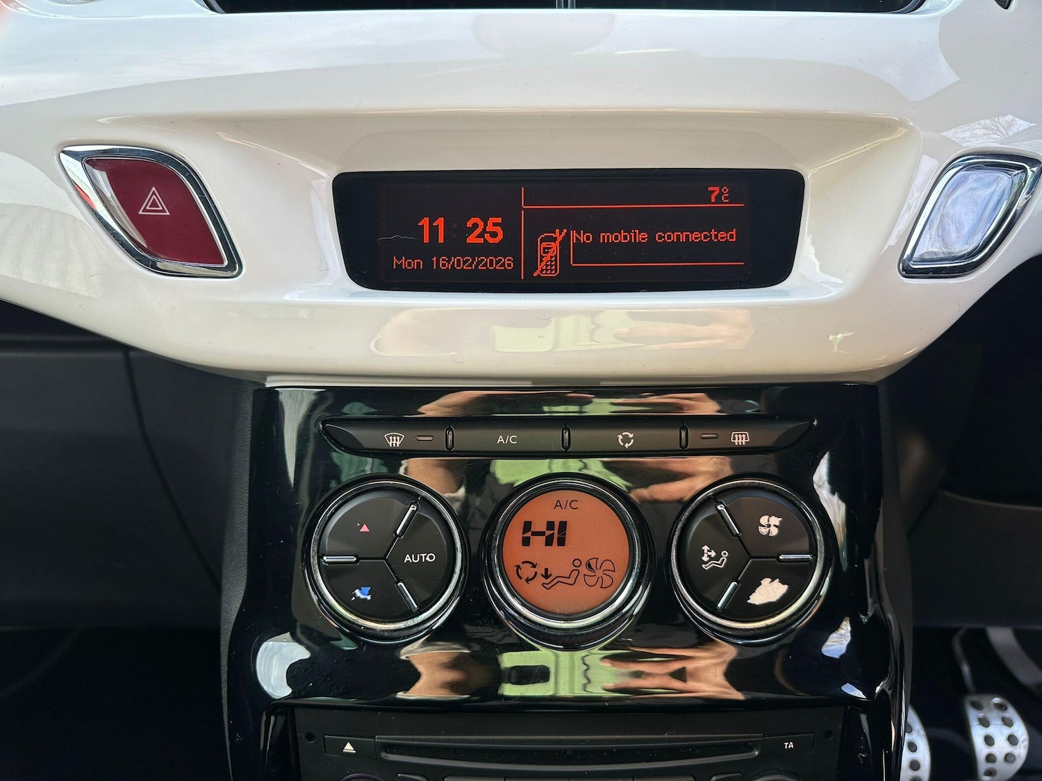 Used Citroen DS3 2015 for sale - 77646849: Photo 41