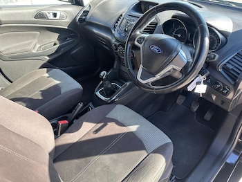 Used Ford Ecosport 2015 for sale - 78047648: Photo