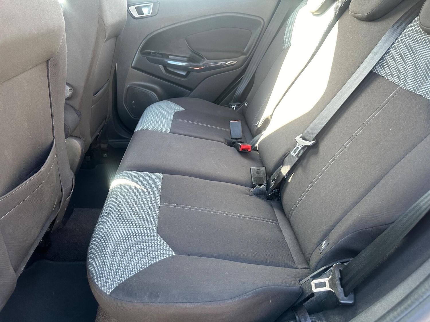 Used Ford Ecosport 2015 for sale - 78047648: Photo 30