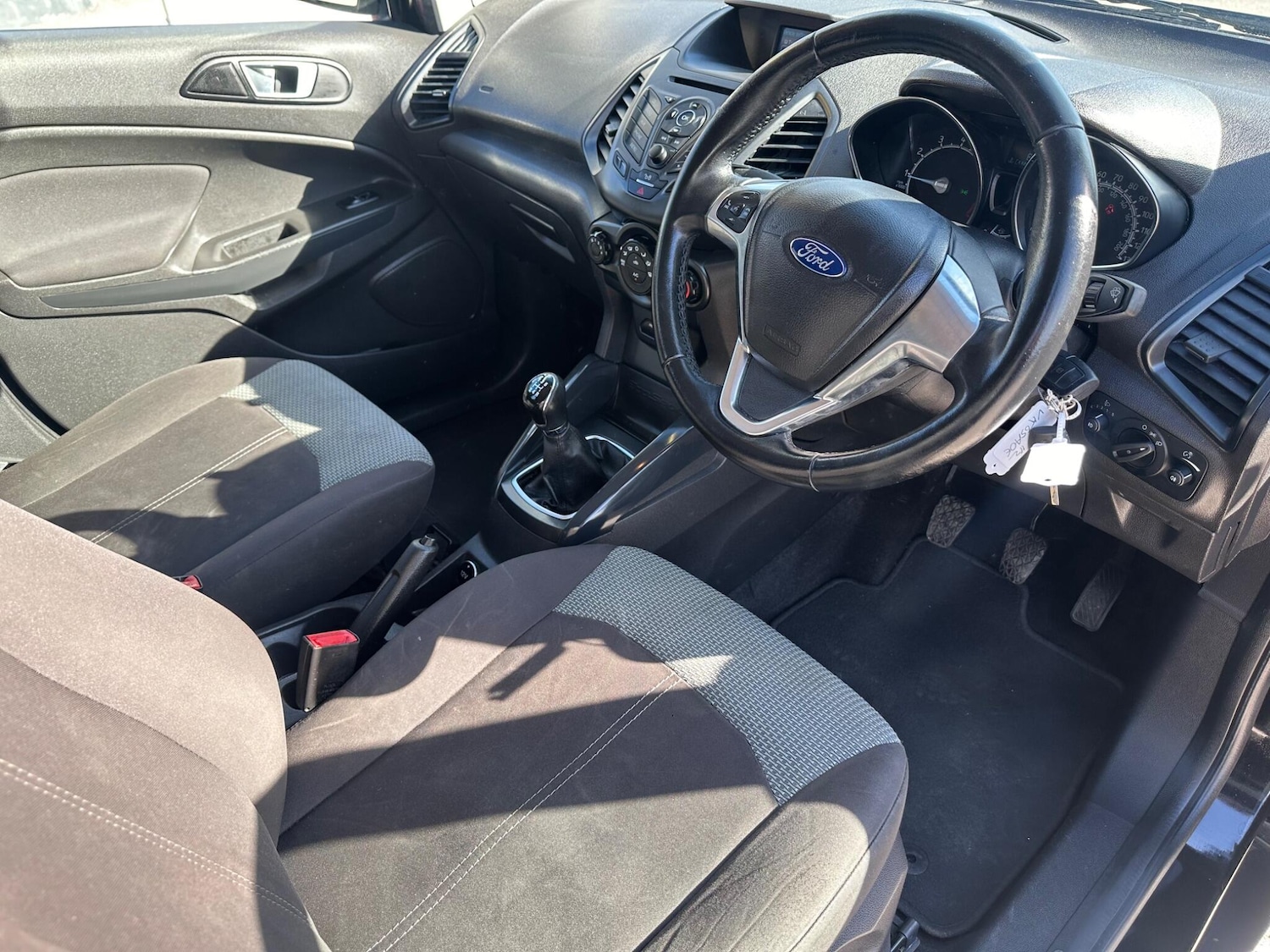 Used Ford Ecosport 2015 for sale - 78062631: Photo 2