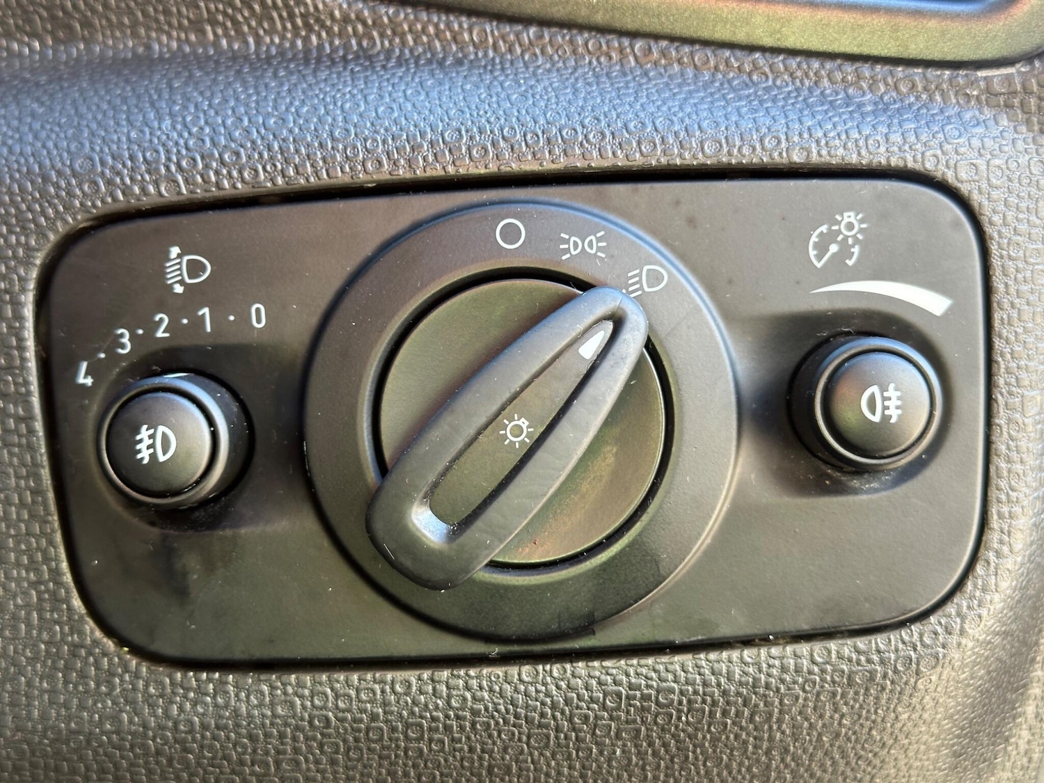 Used Ford Ecosport 2015 for sale - 78062631: Photo 21