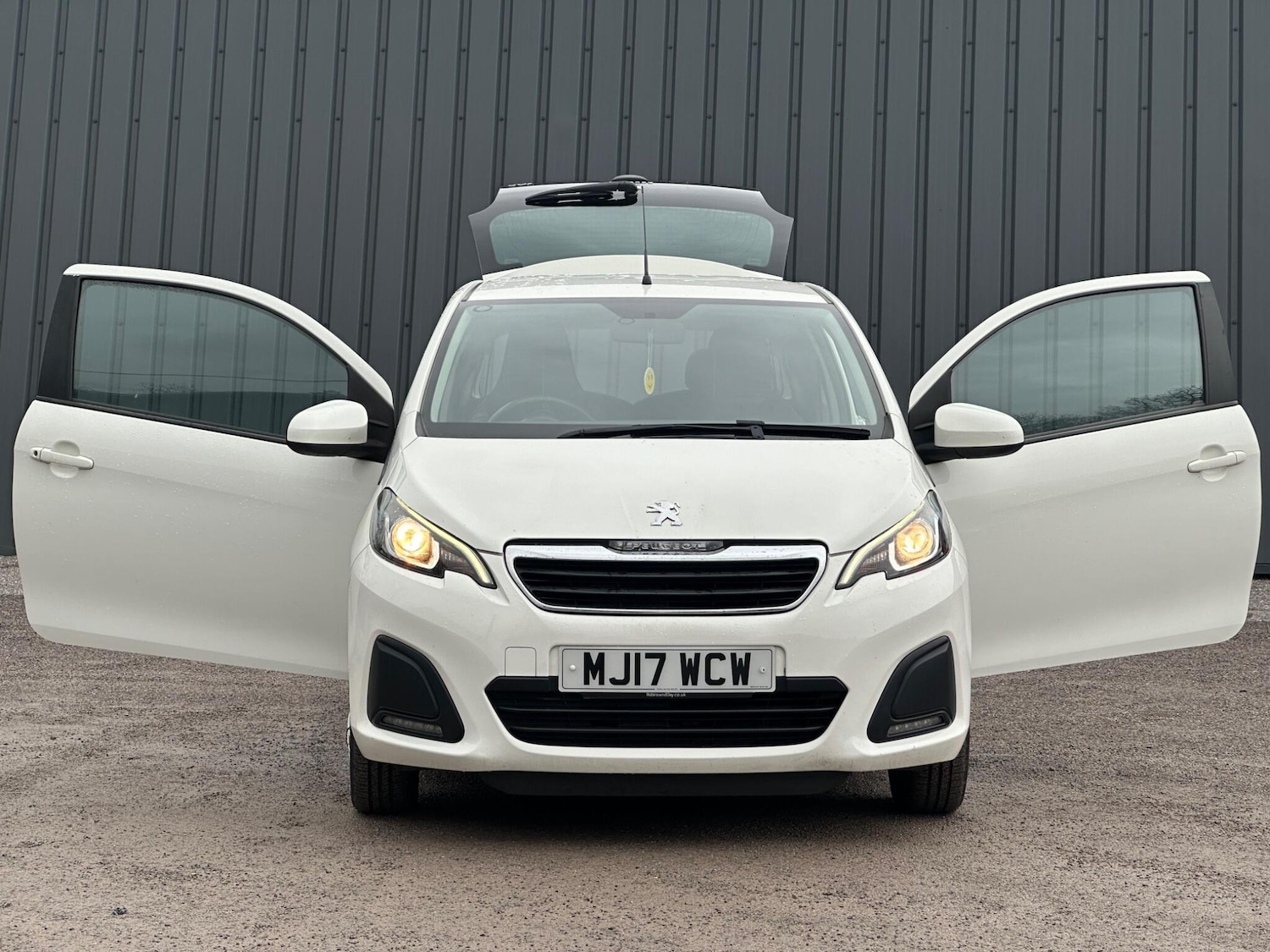 Used Peugeot 108 2017 for sale - 77646952: Photo 13