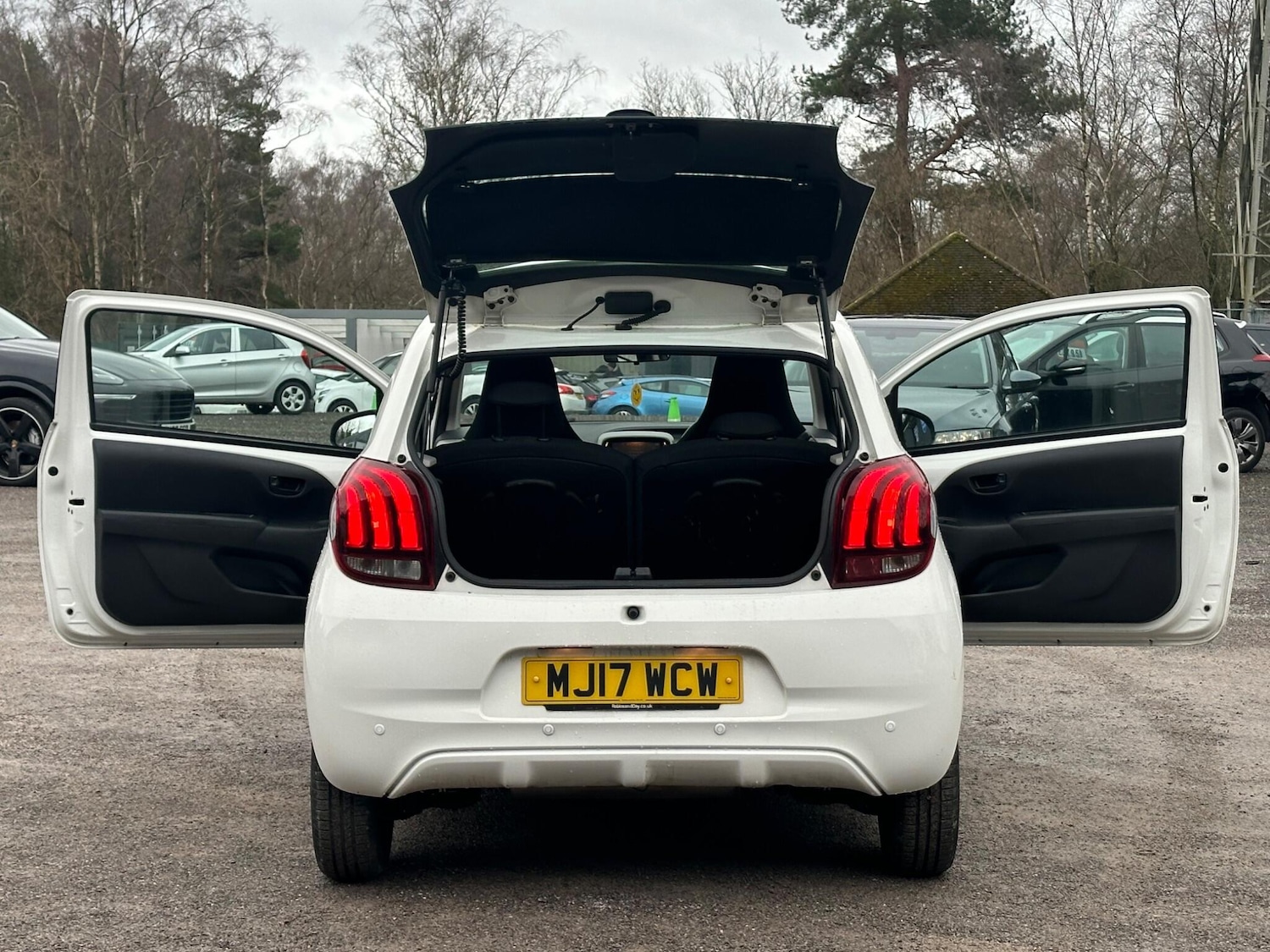 Used Peugeot 108 2017 for sale - 77646952: Photo 17