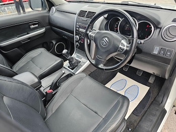 Used Suzuki Grand Vitara 2010 for sale - 78822333: Photo