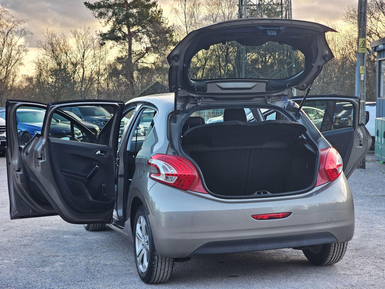 Used Peugeot 208 for sale - 77647154: Photo 40