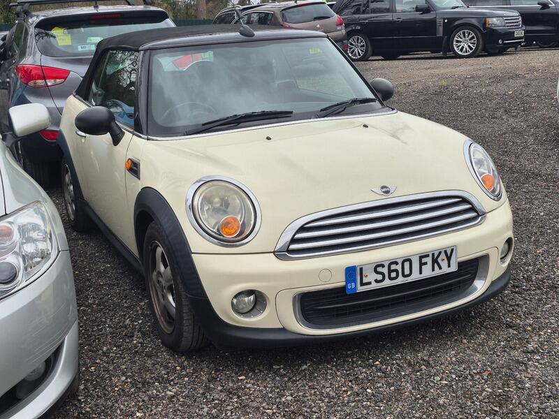 Used MINI Convertible 2010 for sale - 78034451: Photo 2