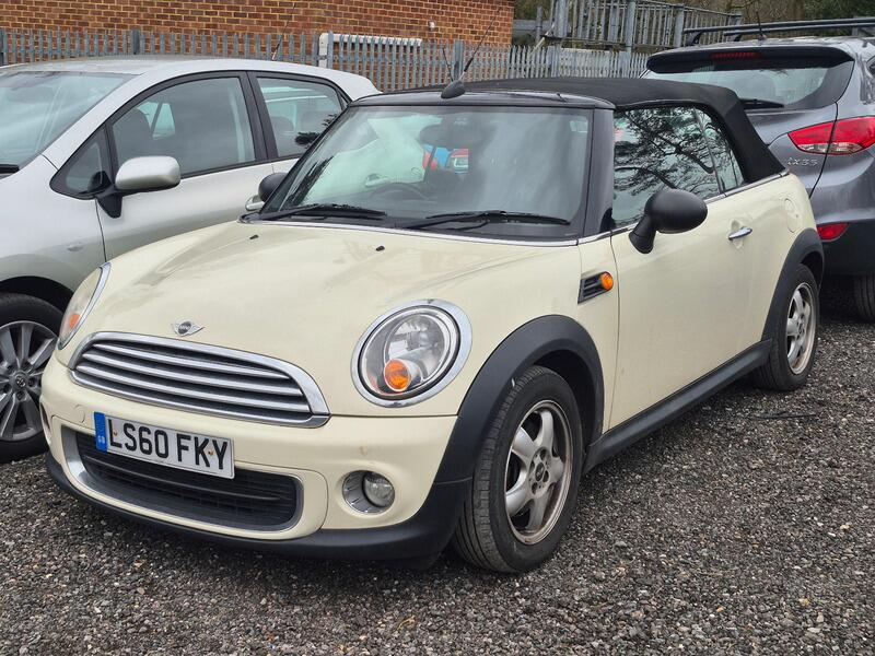 Used MINI Convertible 2010 for sale - 78034451: Photo 3