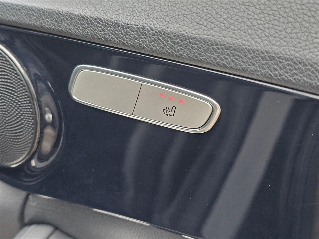 Used Mercedes-Benz C Class 2015 for sale - 77570361: Photo 17