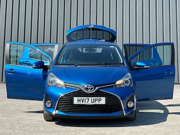 Used Toyota Yaris 2017 for sale - 79180892: Photo