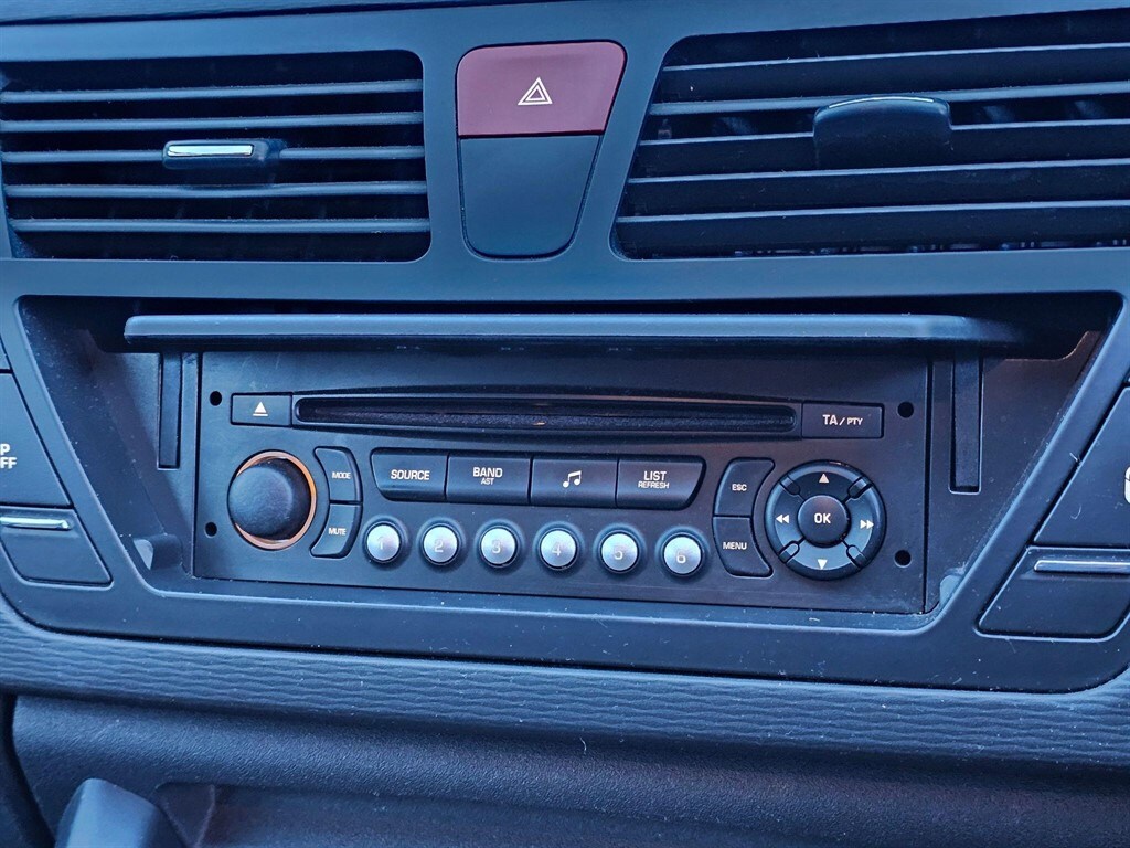 Used Citroen Grand C4 Picasso 2011 for sale - 77570367: Photo 21