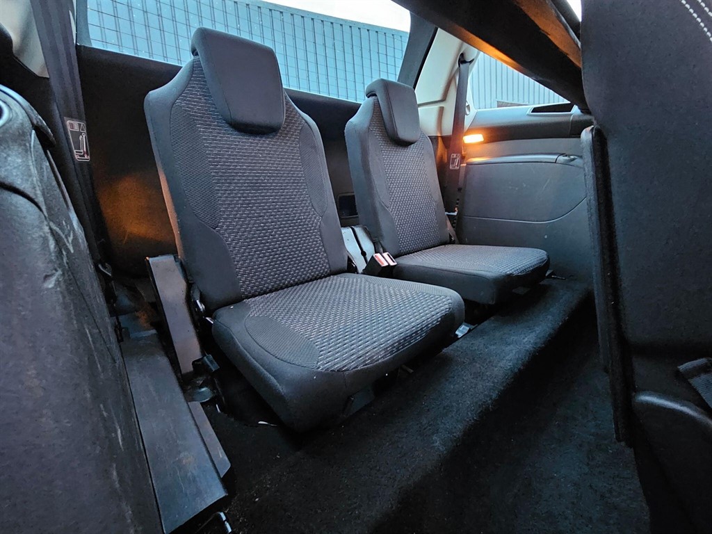 Used Citroen Grand C4 Picasso 2011 for sale - 77570367: Photo 25