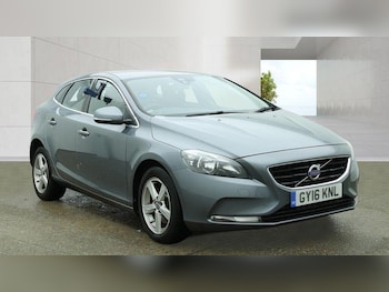 Used Volvo V40 2016 for sale - 78741452: Photo