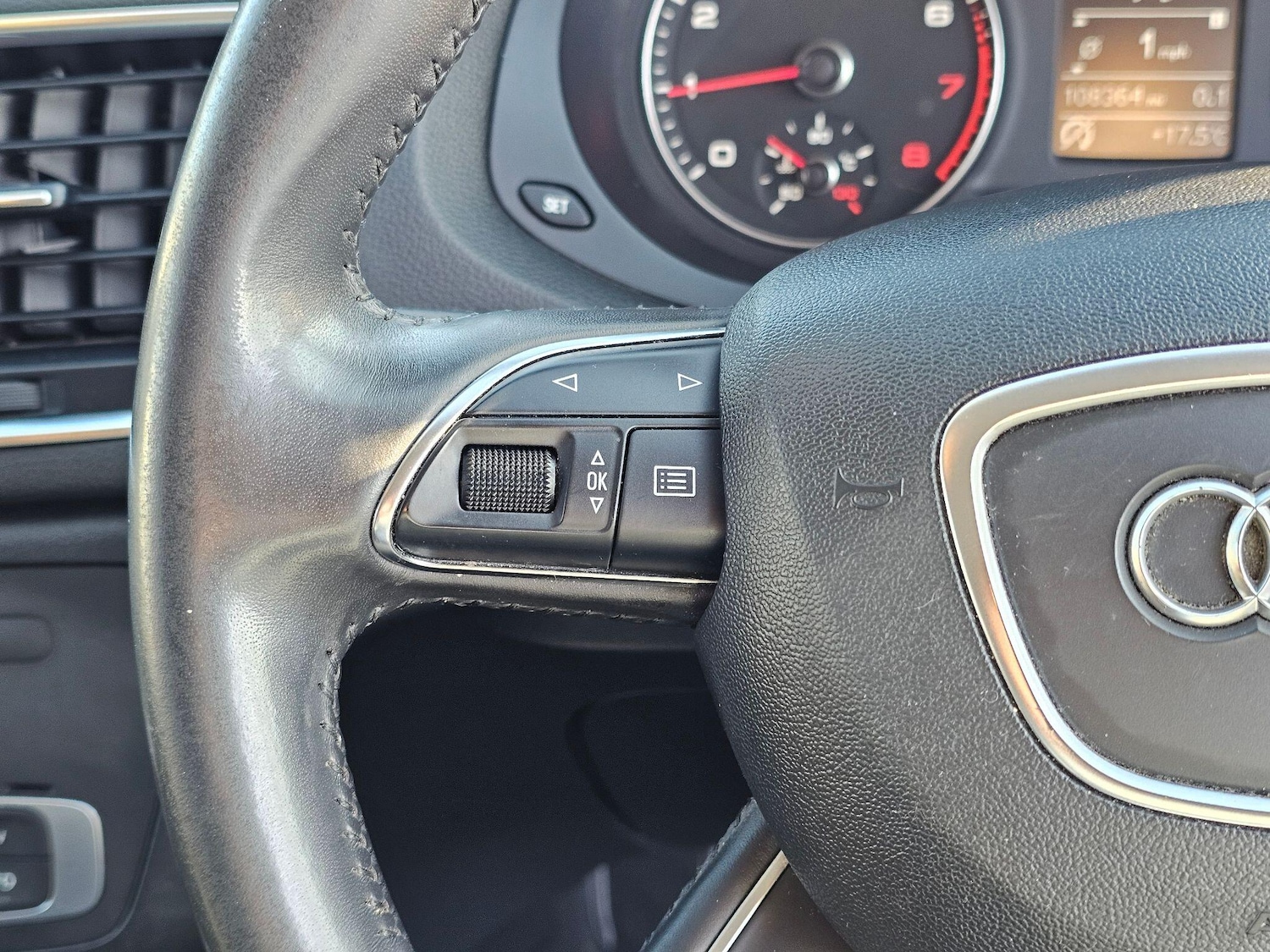 Used Audi Q3 2014 for sale - 77783747: Photo 20