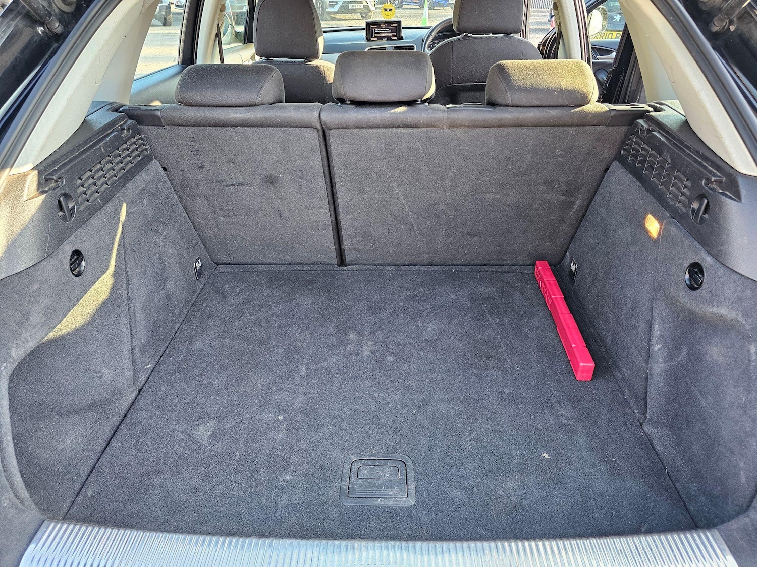 Used Audi Q3 2014 for sale - 77783747: Photo 32