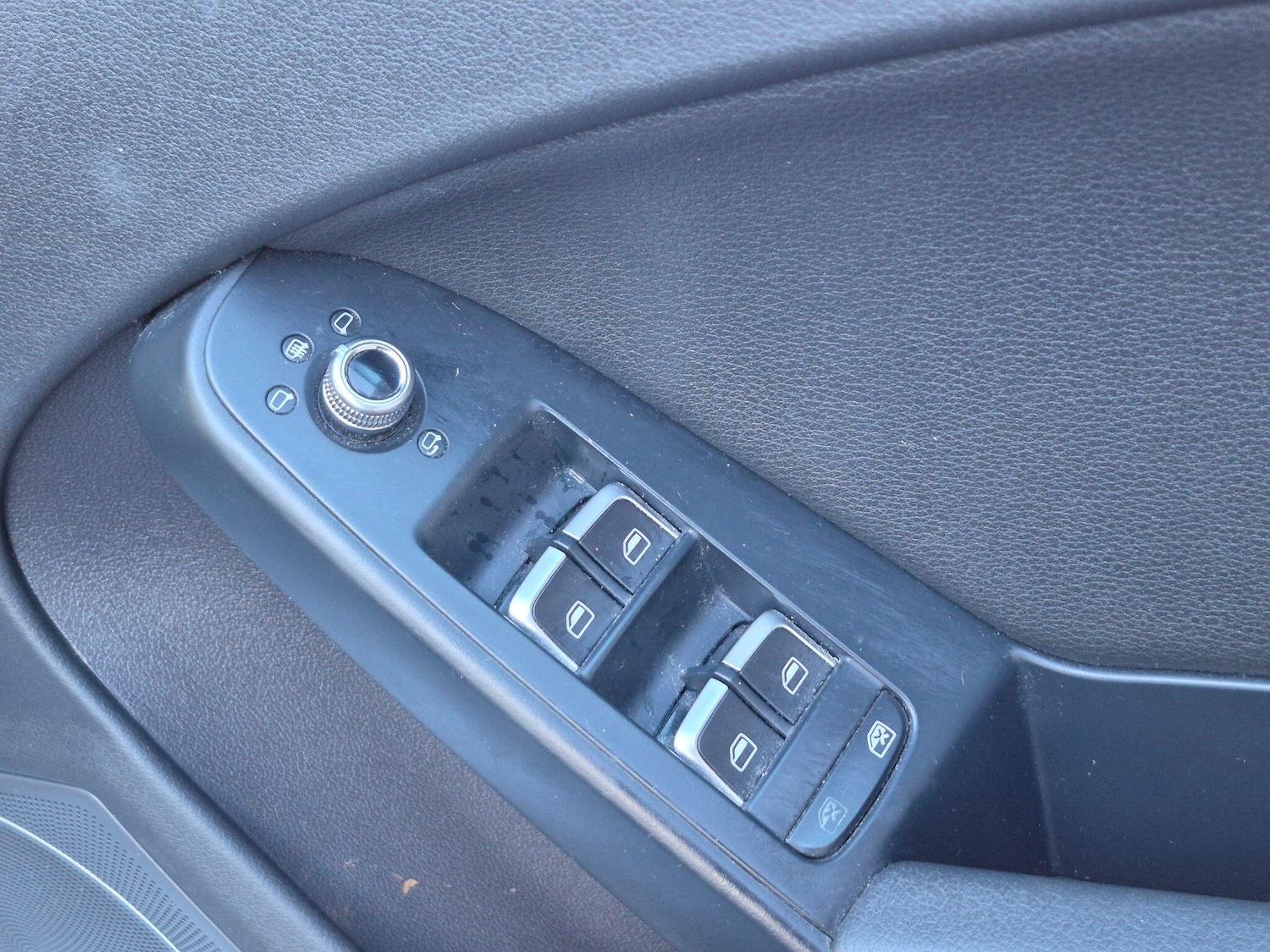 Used Audi A4 2009 for sale - 77646417: Photo 38