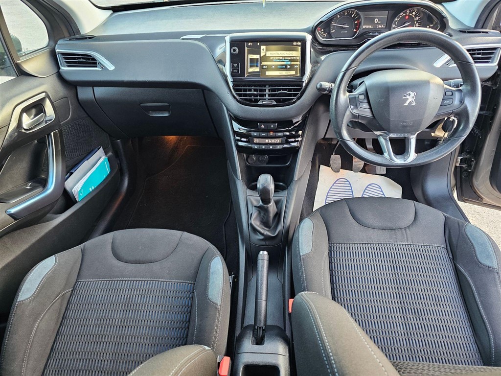 Used Peugeot 208 2013 for sale - 77570377: Photo 15