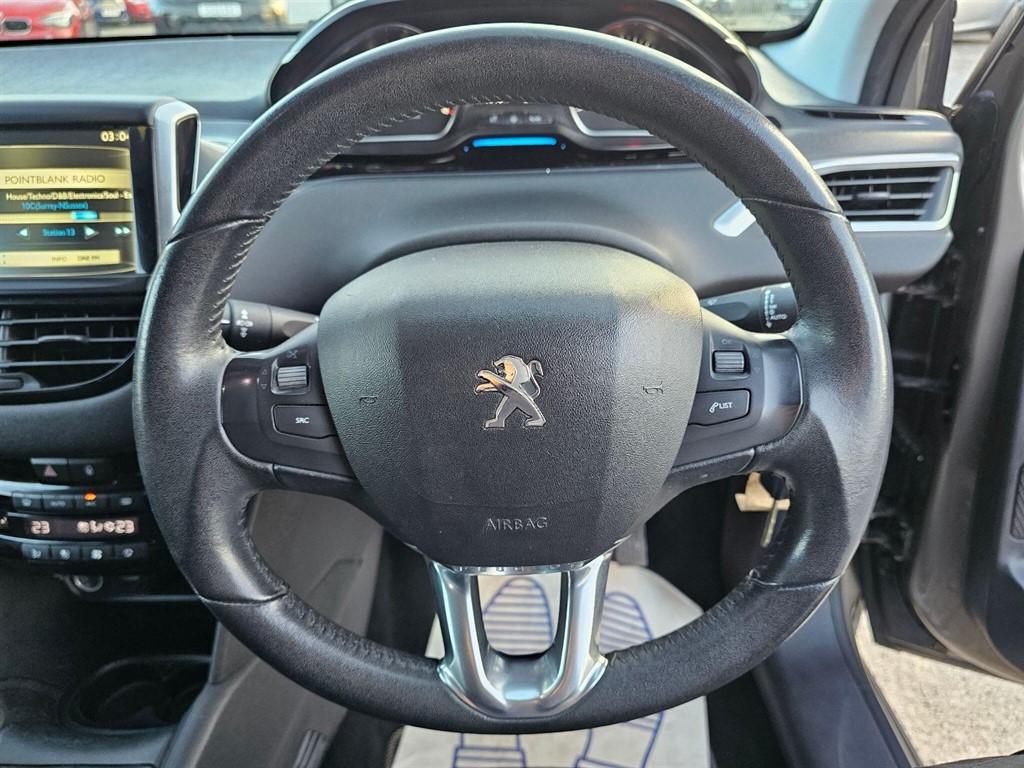 Used Peugeot 208 2013 for sale - 77570377: Photo 20