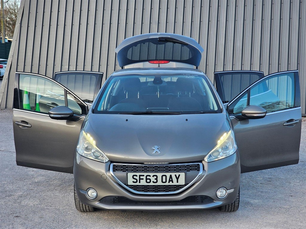 Used Peugeot 208 2013 for sale - 77570377: Photo 3