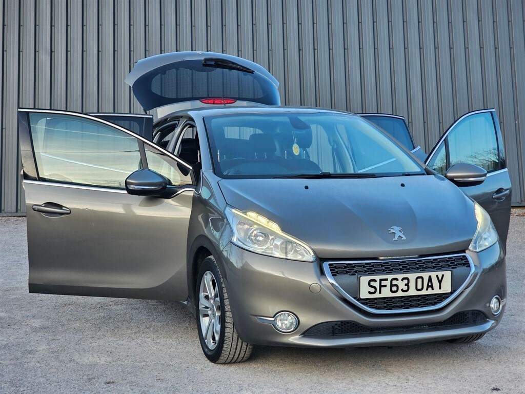 Used Peugeot 208 2013 for sale - 77570377: Photo 37