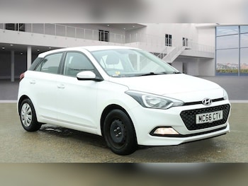 Used Hyundai i20 2017 for sale - 77737507: Photo