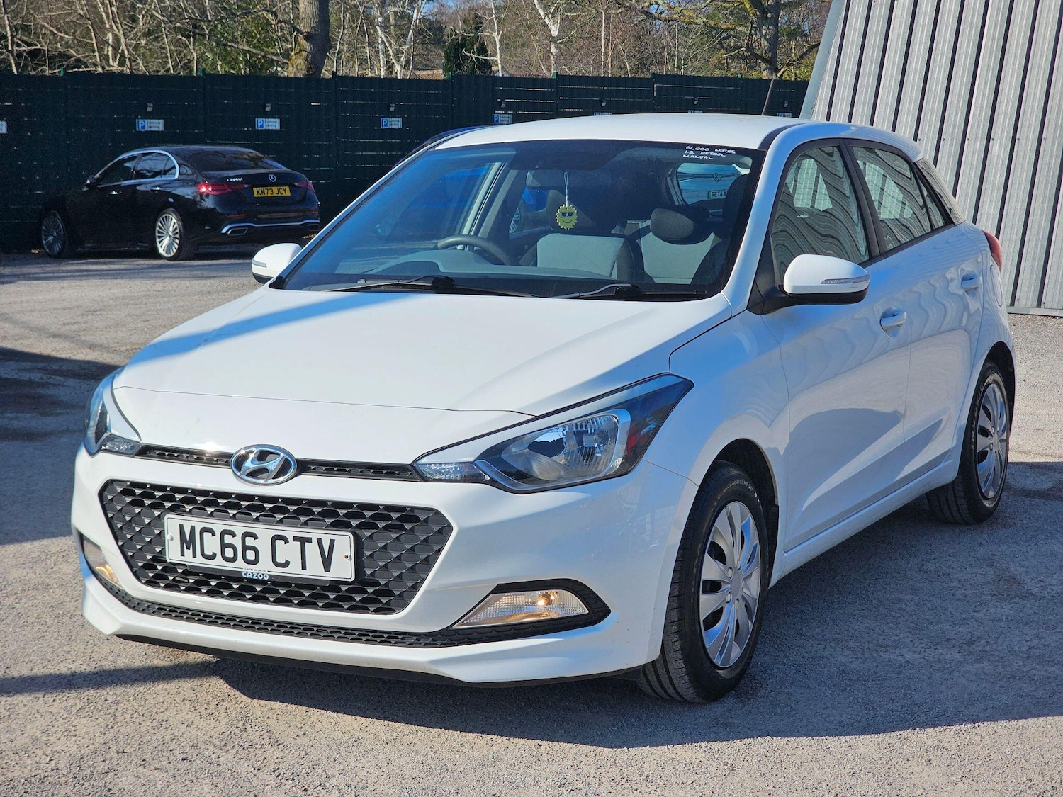Used Hyundai i20 2017 for sale - 77737507: Photo 8